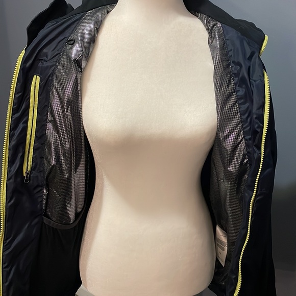 Columbia winter coat - Picture 7 of 9